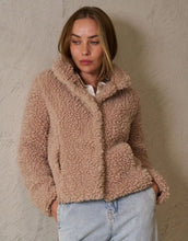 Load image into Gallery viewer, Fluffy Jacket - Beige