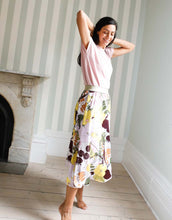 Load image into Gallery viewer, Frankies Odette Poly Satin Skirt - Botanical