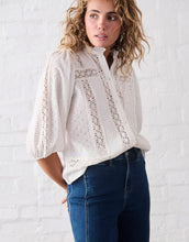 Load image into Gallery viewer, Kireina &#39;Isabella&#39; Shirt - White