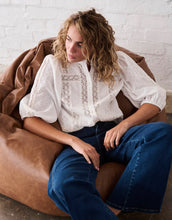 Load image into Gallery viewer, Kireina &#39;Isabella&#39; Shirt - White