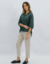 Load image into Gallery viewer, Worthier Linen Shirt - Slate Green